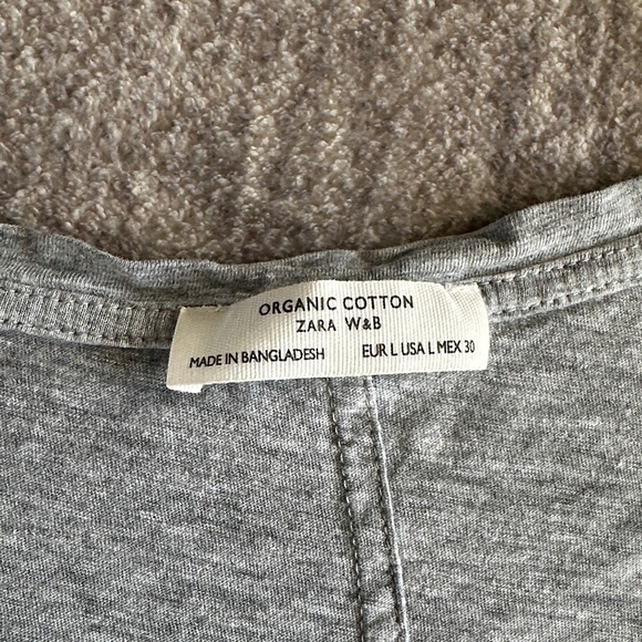 Zara Light Gray V-Neck Short Sleeve Tee - Picture 2 of 5